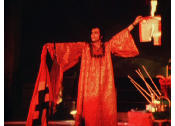 Kenneth Anger en "Invocation of my Demon Brother"